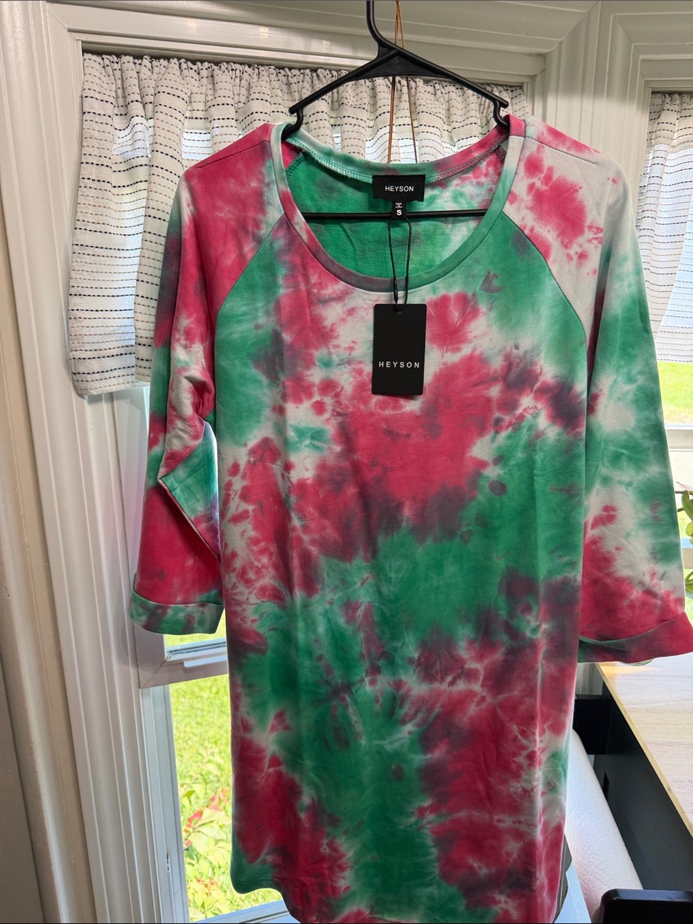 Heyson Women's Tie-Dye Green & Pink Crewneck dress